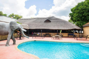 ZAMBEZI JUNCTION LODGE